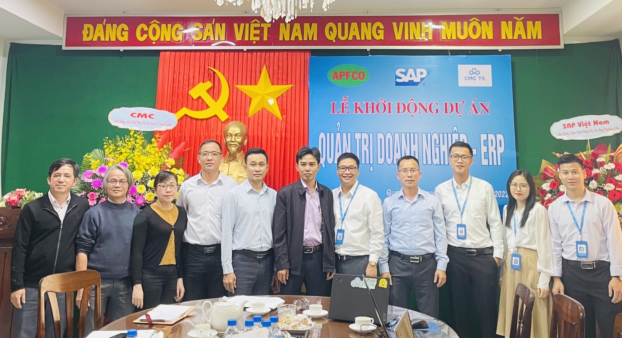 Quang Ngai Agricultural Products and Foodstuff Joint Stock Company shakes hand with CMC TS for digital transformation
